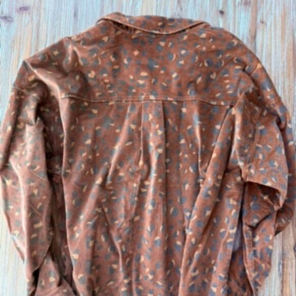 Easel Shacket (S) - Picture 6 of 7